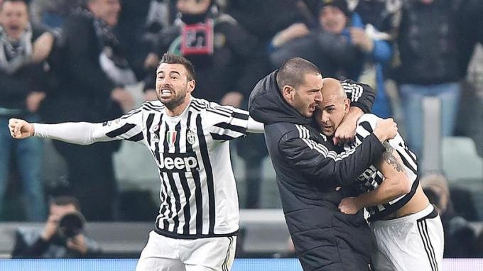 Soccer: serie A, Juventus-Napoli